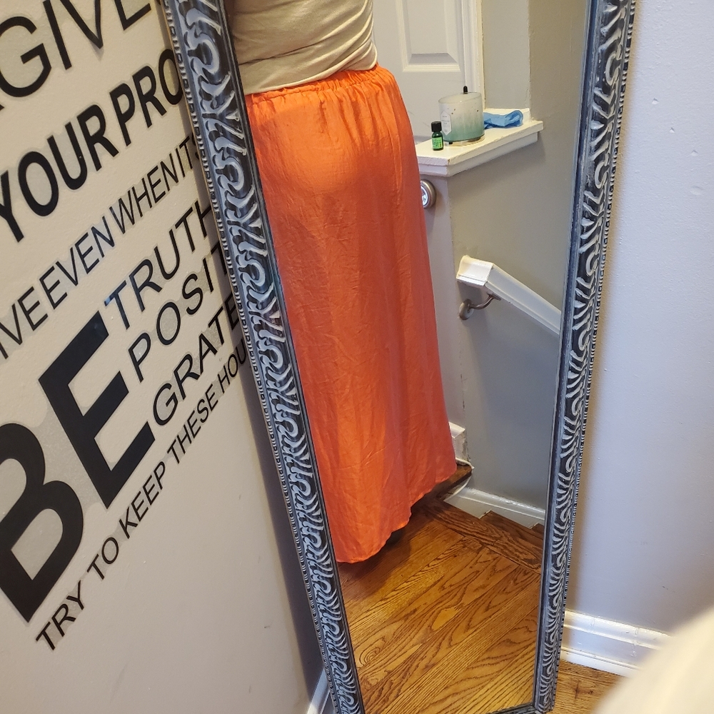 Skirts - Picture 3 of 7